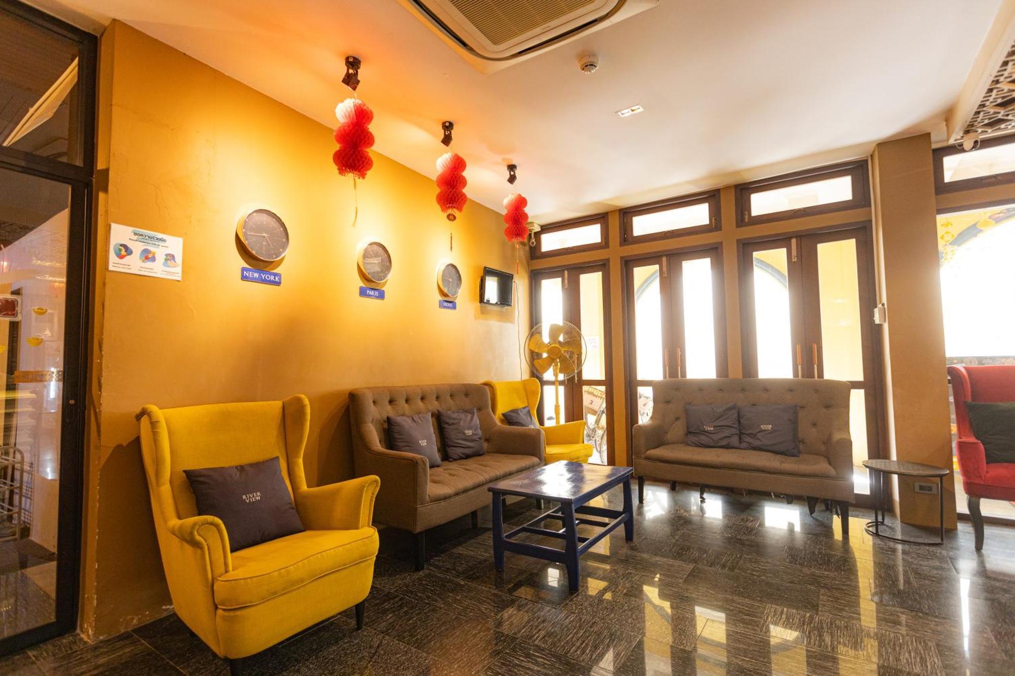 Riverview Residence Bangkok Bagian luar foto