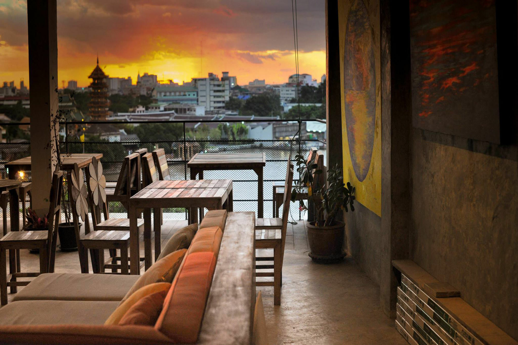 Riverview Residence Bangkok Bagian luar foto